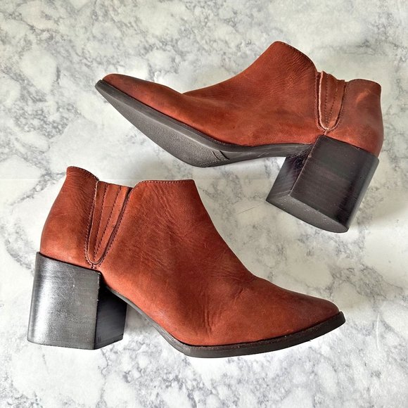 Matisse Victory Brick Leather Pointed Toe Booties - Picture 12 of 12